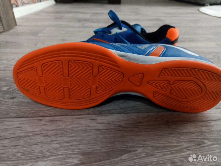 Футзалки мужские