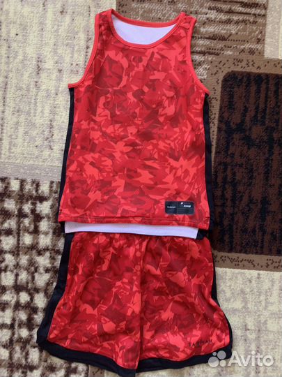 Баскетбольная форма tarmak 134-140