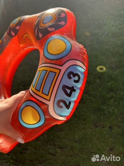 Надувные круги для купания intex