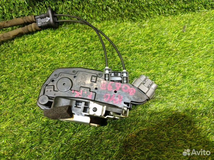 Замок двери передний правый Renault Samsung Qm5