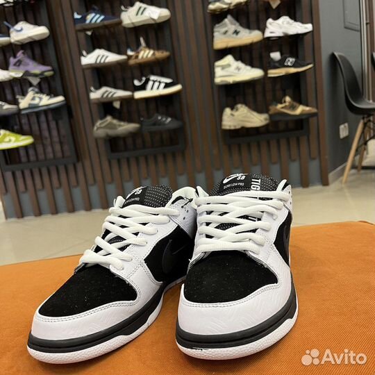 Кроссовки Nike SB Dunk Low x tightbooth