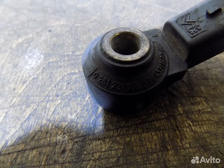 Датчик детонации Bosch
