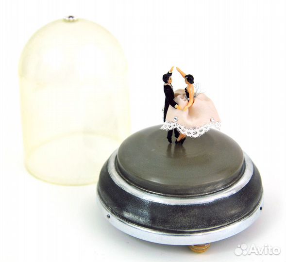 Танцующая Пара Швейцарский Заводной Музыкальный