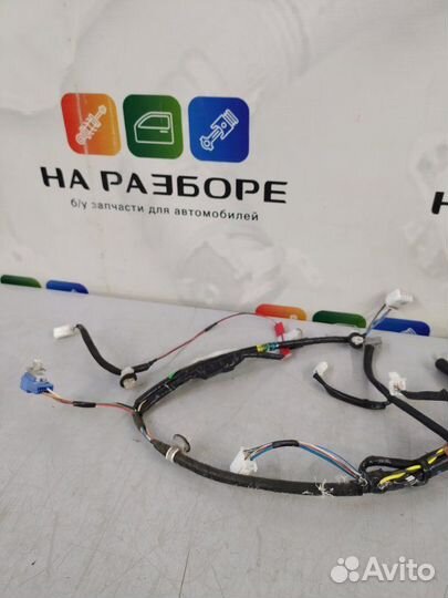 Проводка двери задняя левая Lexus Lx570 3 3UR-FE