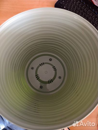 Большой горшок для цветов