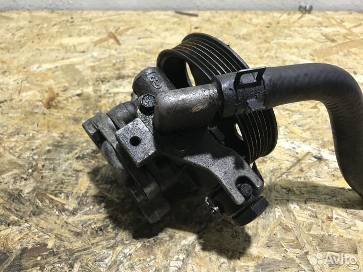 Насос гура Hyundai Tucson JM D4EA 2.0 crdi