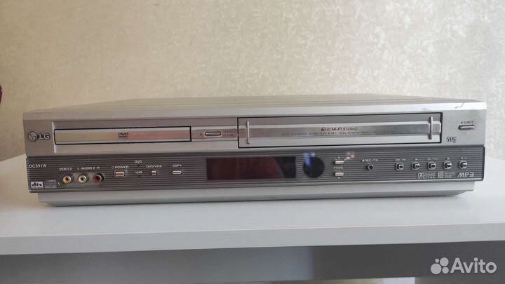 Видеомагнитофон dvd и vhs LG DC591W