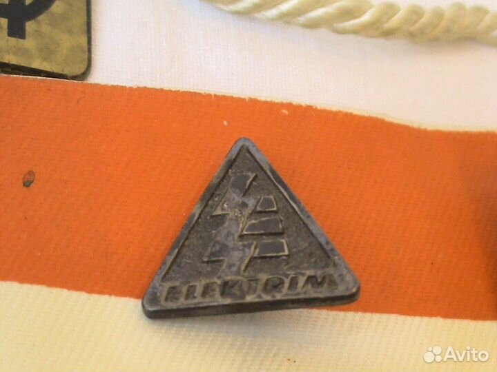 Вымпел eltemek, значки с выставок СССР