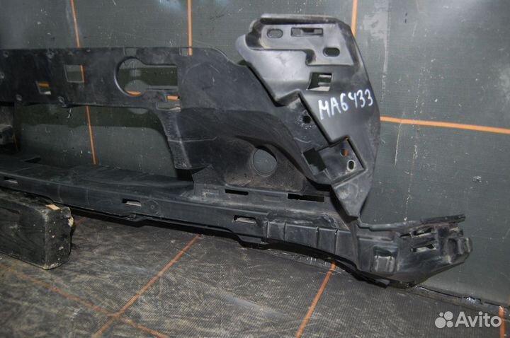 Кронштейн бампера переднего - Mercedes-Benz C292