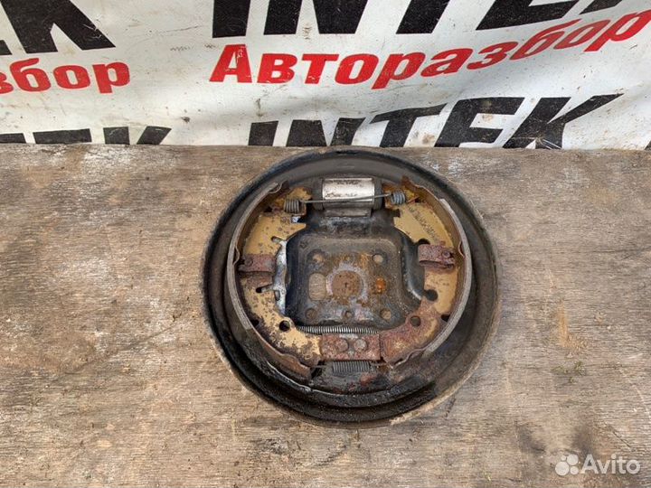 Тормозной механизм задний левый Ford Fusion