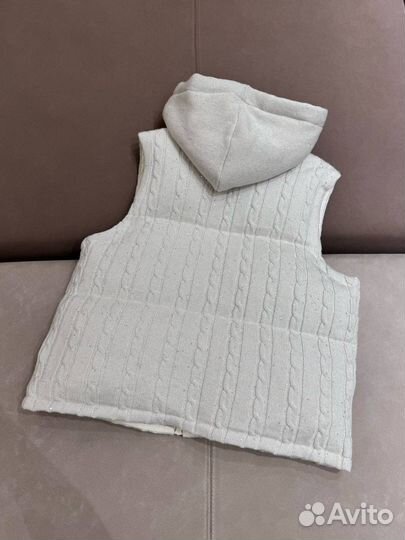 Жилетка Brunello Cucinelli молочная