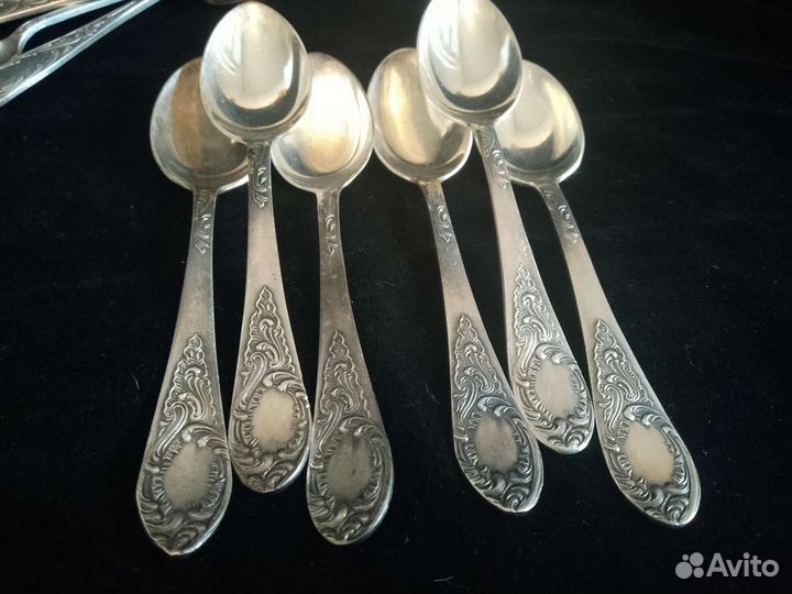 Мельхиоровые ложки 50-70 х. Орешница мельхиор