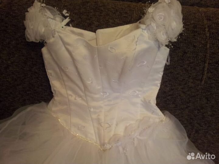 Платье свадебное