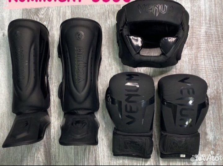 Боксерские перчатки venum шлем venum