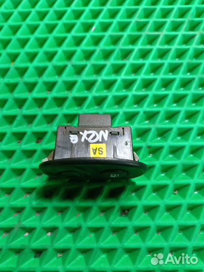 Кнопка открывания багажника Daewoo Nexia N100