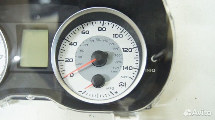 Щиток приборов impreza XV 2012