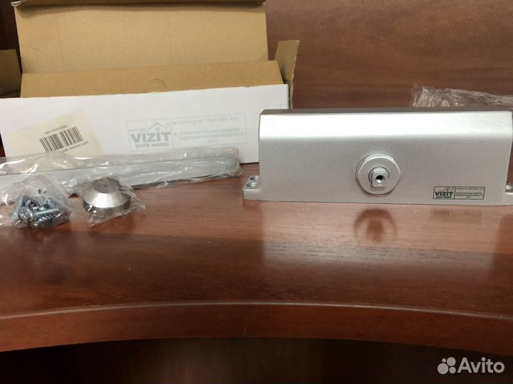 Доводчик дверной Vizit