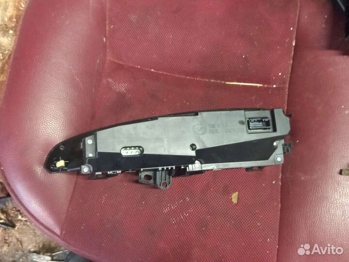 Мазда 3 BL дисплей компъютера