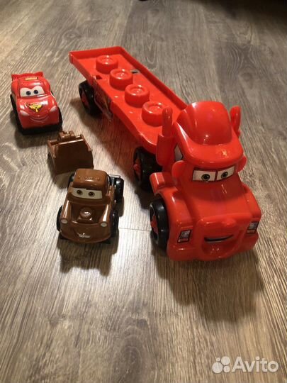 Молния маккуин тачки первый конструктор