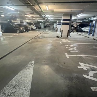 Машиноместо, 15 м²