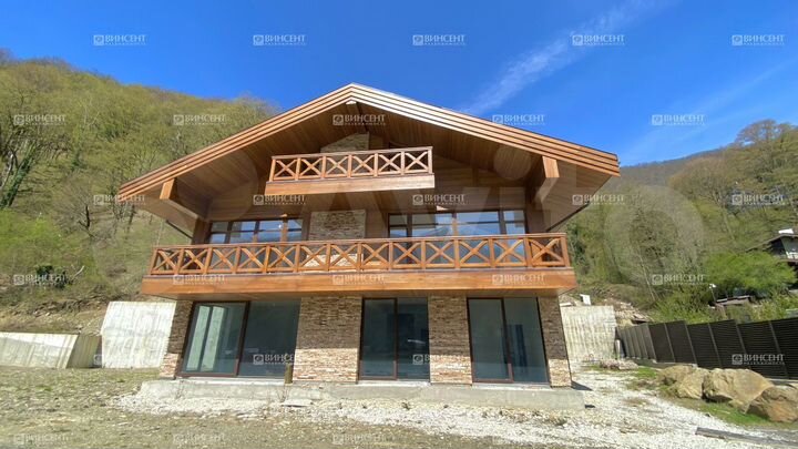 Дача 320 м² на участке 17 сот.