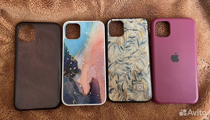 Чехол на iPhone 11