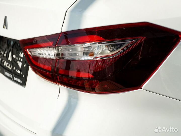 LADA Vesta Cross 1.8 CVT, 2025