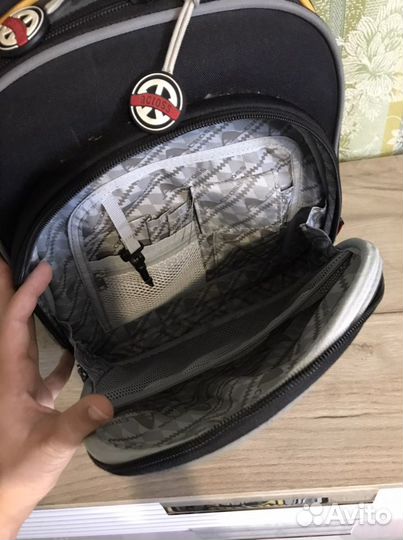 Школьный рюкзак