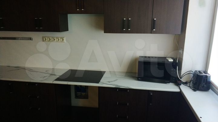 2-к. квартира, 56 м², 4/4 эт.