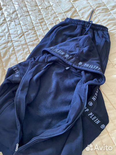 Костюмы на мальчика 11/12лет2шт за 1500