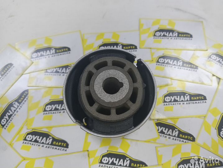 Сайлентблок переднего нижнего рычага