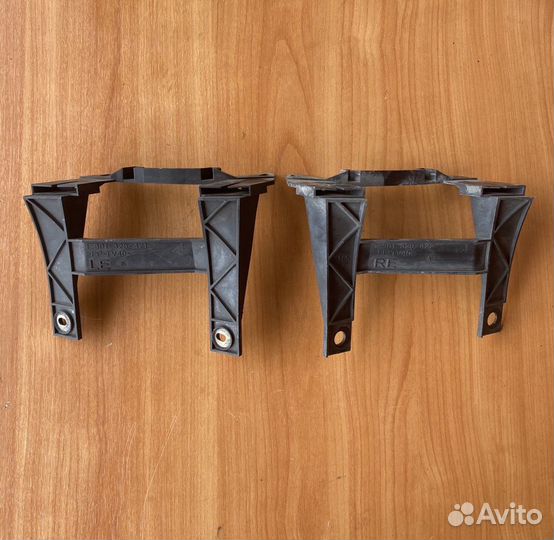 Кронштейн крепления фары VW Transporter Т5