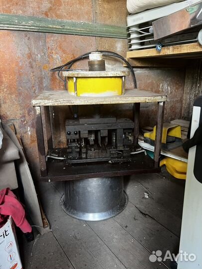 Пневматический пресс