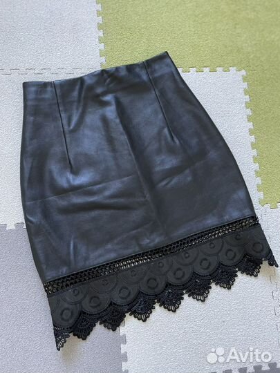 Кожаная мини юбка