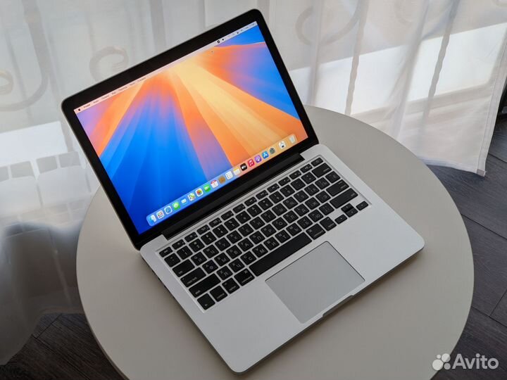 Топовый MacBook Pro i5 идеален для работы