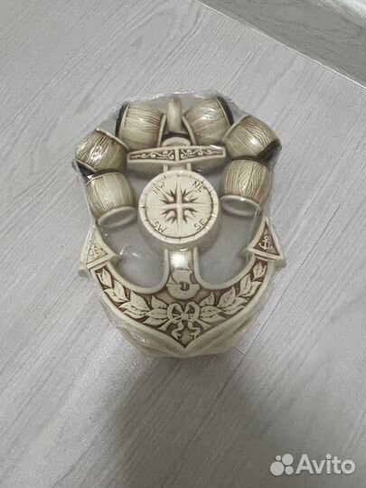 Коллекционный набор: графин и рюмки