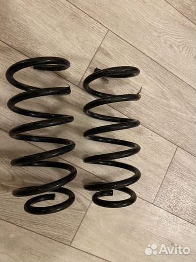 Задние оригинальные пружины Kia Rio 4