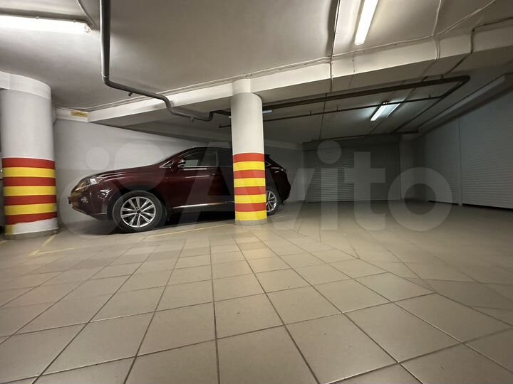 Машиноместо, 18 м²