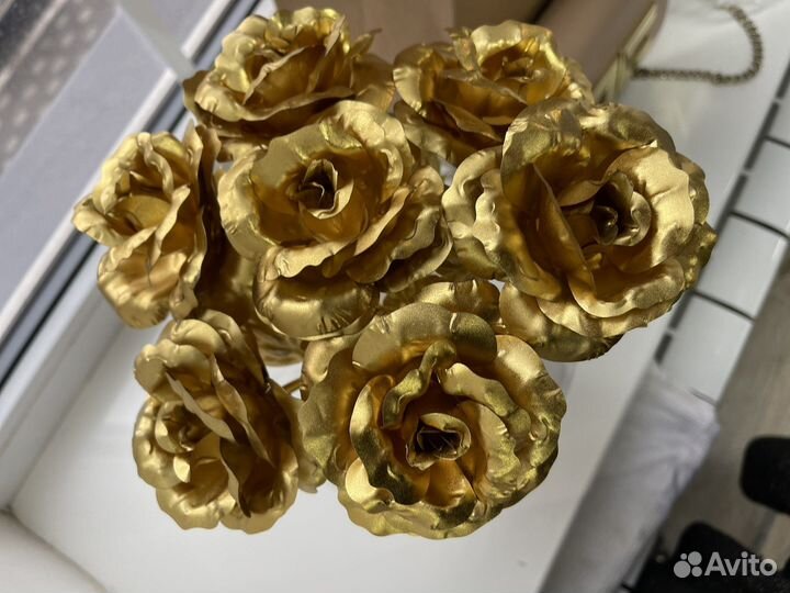 Роза золотая