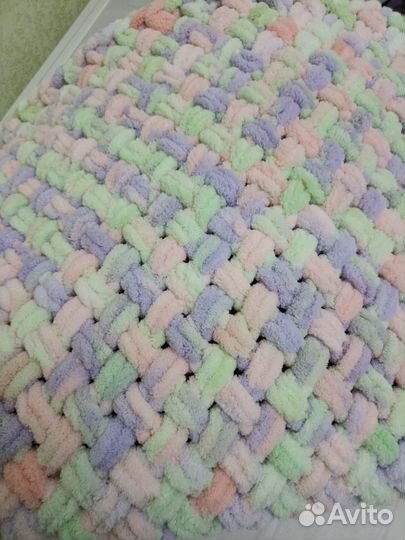 Плед детский вязанный
