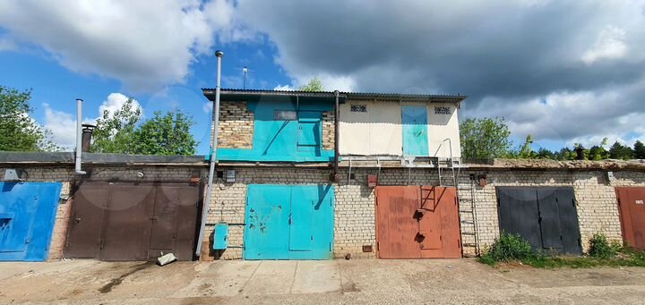 Гараж, > 30 м²