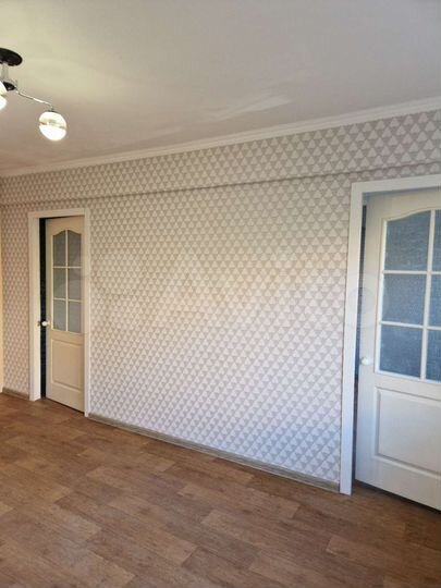 4-к. квартира, 60 м², 3/5 эт.