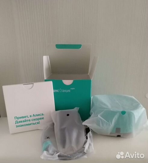 Умная колонка Яндекс Станция Лайт с Алисой