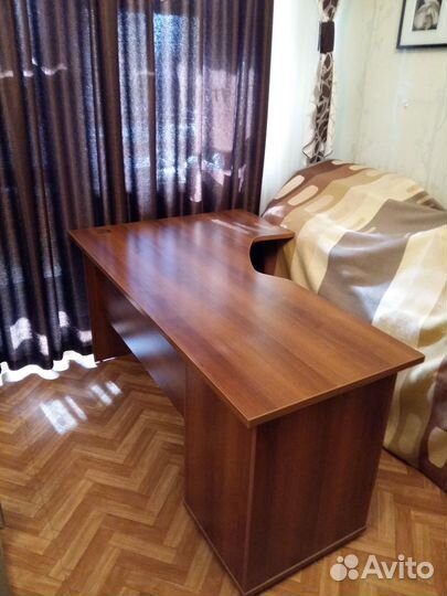 Угловой письменный стол бу