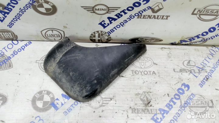 Брызговик задний правый Ford Fusion 2002-2012