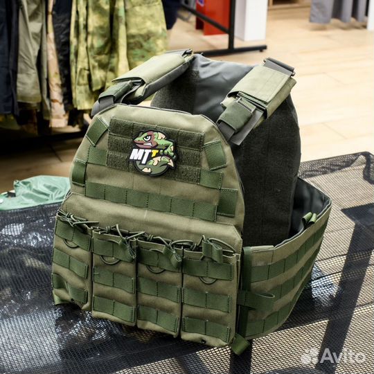 Плитник с подсумками