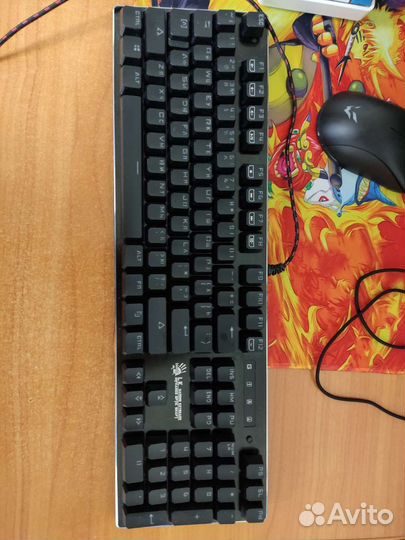 Механическая клавиатура bloody