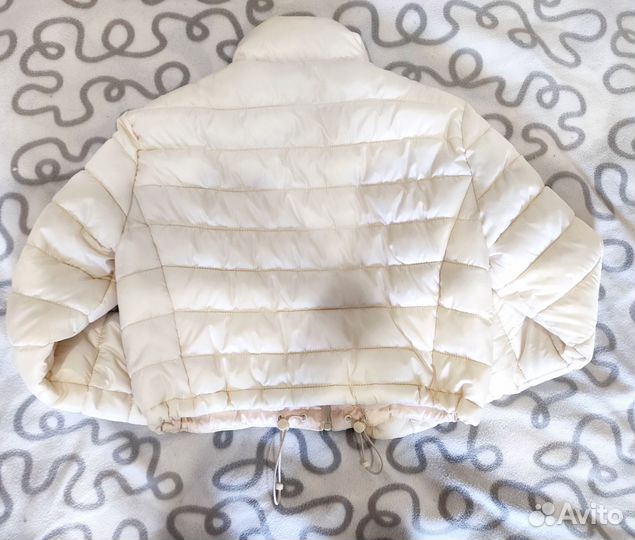 Приталенная курточка terranova