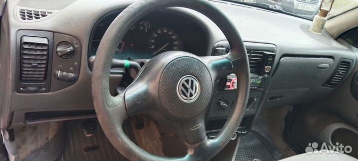 Volkswagen Polo 1.0 МТ, 1998, 242 442 км