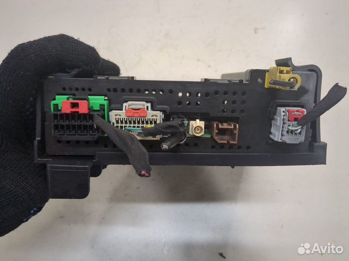 Блок управления радиоприемником Cadillac XT5, 2018